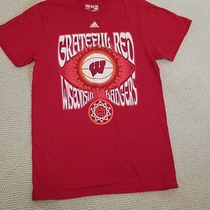 Adidas Wisconsin Badgers Tshirt Size Small